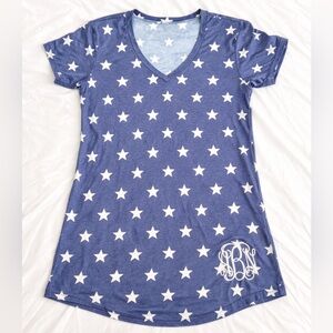 Jordann Blue Star Print V-Neck Tee Monogrammed Top Size Medium